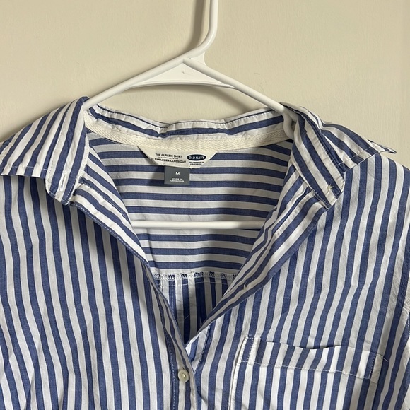 Old Navy button down - Picture 2 of 2